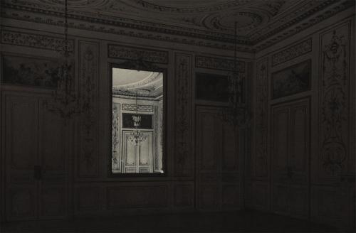 D+T Projects: darkroom, héliogravuresurpeinte, 26x36cm, 2015.